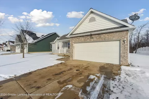 1301 Jackson Dr, Owosso, MI 48867 photo 7