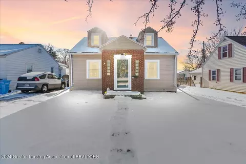 518 Maplehill Ave, Lansing, MI 48910