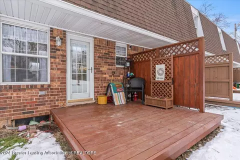 6352 Beechfield Dr, Lansing, MI 48911 photo 25