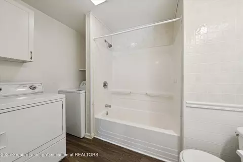 307 E Cass St, Saint Johns, MI 48879 photo 20