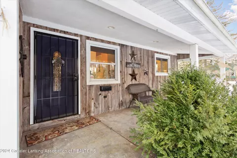 22943 Junction Rd, Bellevue, MI 49021