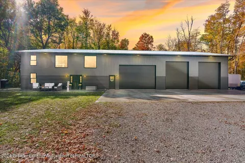 9340 Eaton Hwy, Mulliken, MI 48861