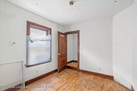 Bedroom - 526 Torrence Ct, Lansing, MI 48910 photo 1 of 4