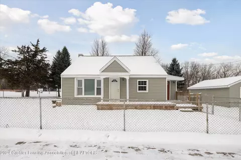3016 W Miller Rd, Lansing, MI 48911