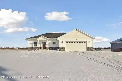 2350 N Watson Rd, Saint Johns, MI 48879 photo 3