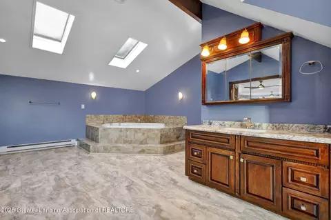 Bath - 7346 W Cutler Rd, Dewitt, MI 48820 photo 2 of 7