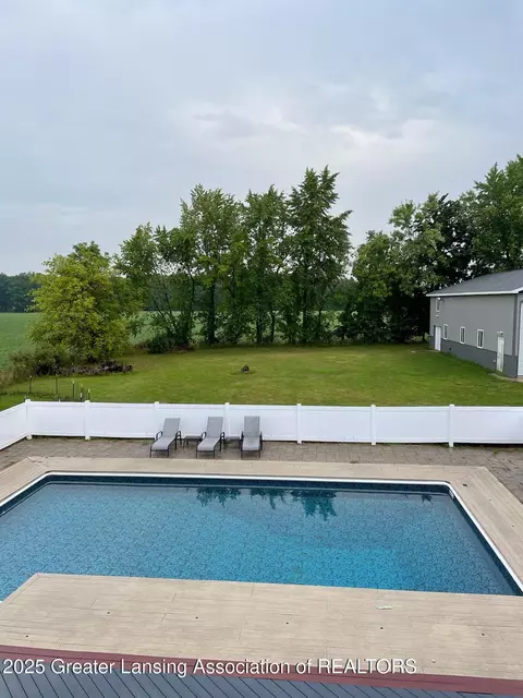Exterior - 7346 W Cutler Rd, Dewitt, MI 48820 photo 11 of 12