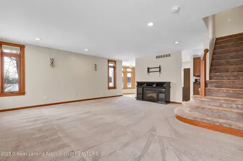 Living - 7346 W Cutler Rd, Dewitt, MI 48820 photo 1 of 4
