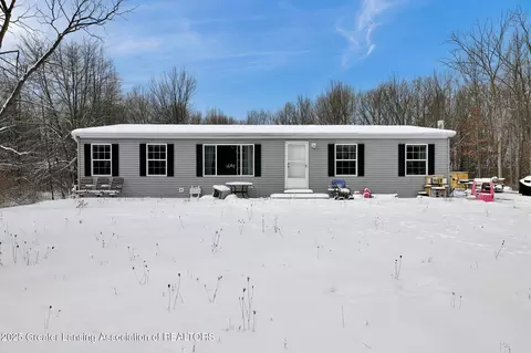 23591 Marshall Rd, Olivet, MI 49076