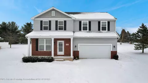 14185 Trumpeter Ln, Lansing, MI 48906