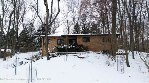 4437 Maumee Dr, Okemos, MI 48864