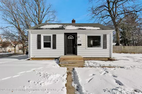 1218 Linwood St, Lansing, MI 48915