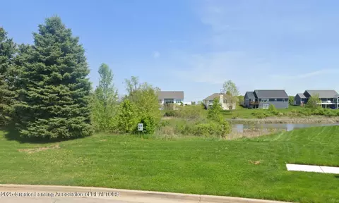 990 Windjammer Ct, Mason, MI 48854