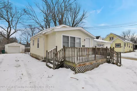 810 Mahlon St, Lansing, MI 48906