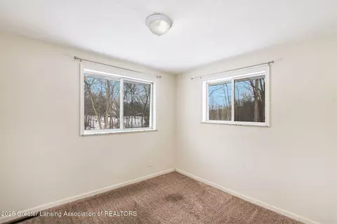 Bedroom - 10281 Stoll Rd, Haslett, MI 48840 photo 1 of 5