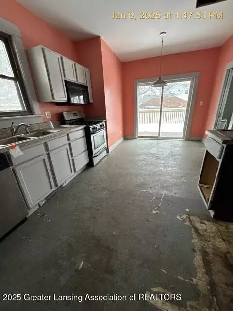 Entry Way - 1623 4th St, Jackson, MI 49203 photo 1 of 1