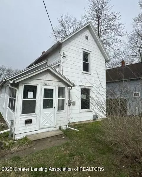 1034 Walker St, Jackson, MI 49202