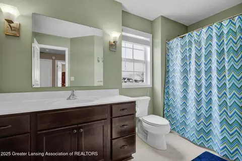 Bath - 612 Senna Trl, Dewitt, MI 48820 photo 3 of 3