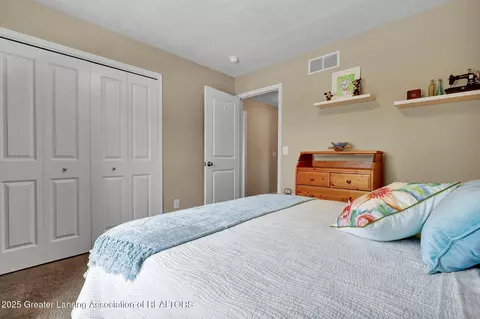 Bedroom - 612 Senna Trl, Dewitt, MI 48820 photo 4 of 6