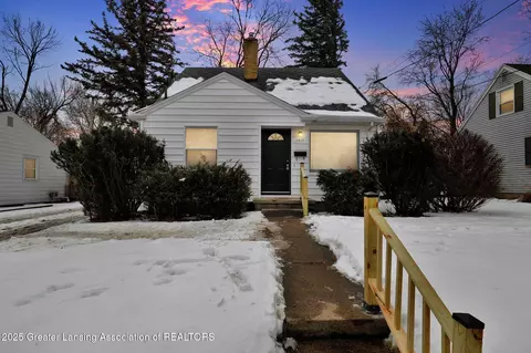 1617 Victor Ave, Lansing, MI 48910