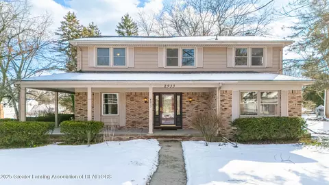 2933 Colony Dr, East Lansing, MI 48823