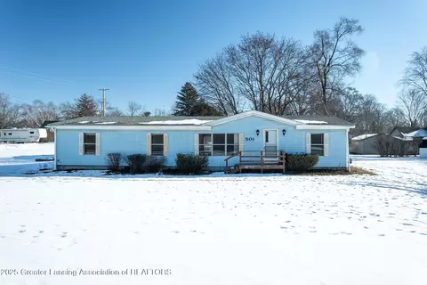 Exterior - 501 Poplar St, Maple Rapids, MI 48853 photo 1 of 2
