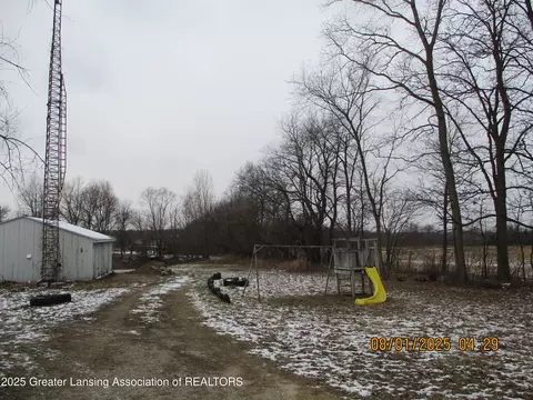 3298 S A S Balcom, Ovid, MI 48866 photo 4