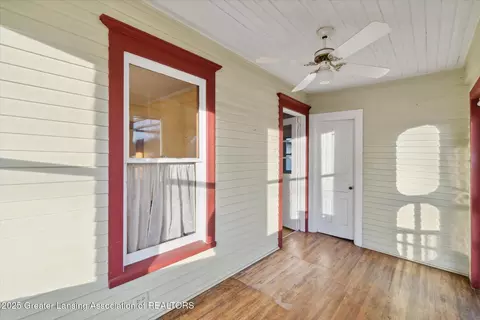 Entry Way - 404 E Riverside St, Williamston, MI 48895 photo 3 of 4