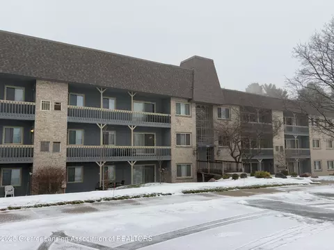 2926 Mt Hope #102, Okemos, MI 48864