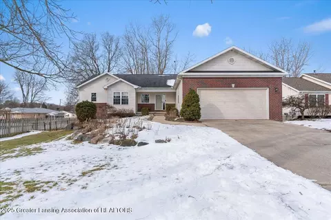 15334 Boichot Rd, Lansing, MI 48906