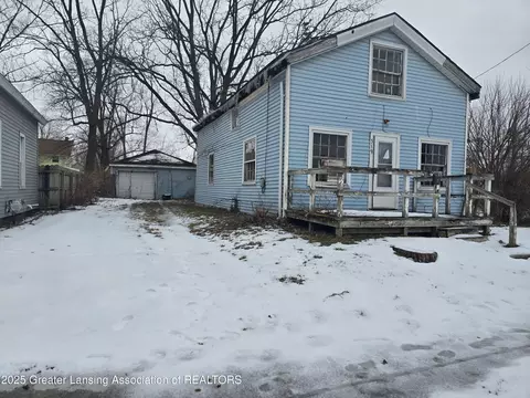 319 N Washington St, Charlotte, MI 48813