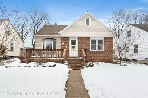 905 Hamilton Ave, Lansing, MI 48910