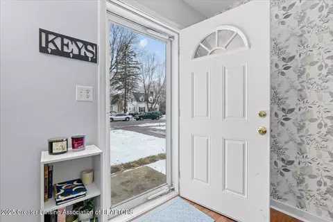3115 Cedarbrook Ave, Lansing, MI 48910 photo 5