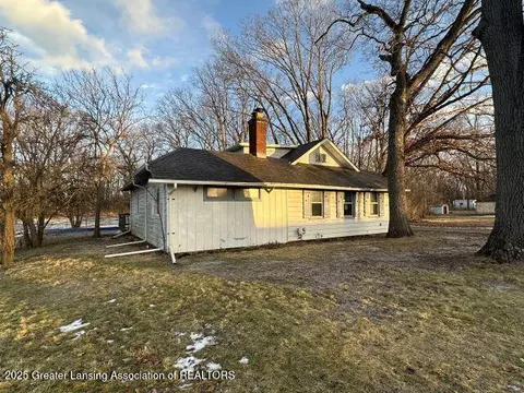 Exterior - 1233 Longfellow Ave, Jackson, MI 49202 photo 1 of 2