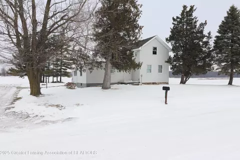 14924 Turner Rd, Mulliken, MI 48861