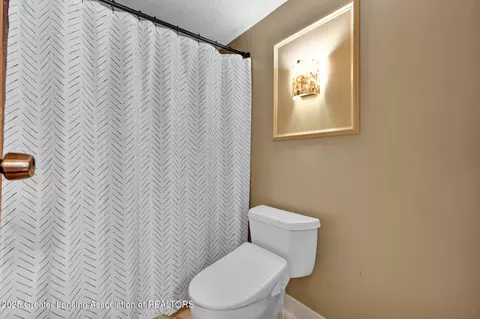 Bath - 1615 Haslett Rd, Williamston, MI 48895 photo 2 of 3