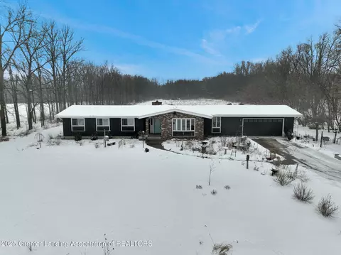 Exterior - 1615 Haslett Rd, Williamston, MI 48895 photo 2 of 3