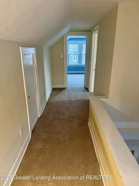 701 E Cavanaugh Rd, Lansing, MI 48910 photo 15