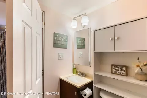 Bath - 2460 N Eifert Rd, Holt, MI 48842 photo 1 of 2