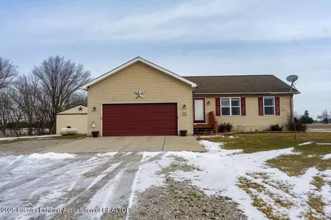 212 Covert Rd, Leslie, MI 49251