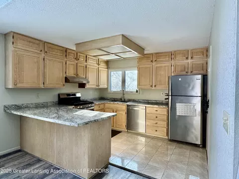 Kitchen - 1207 Academic Way, Haslett, MI 48840 photo 2 of 2