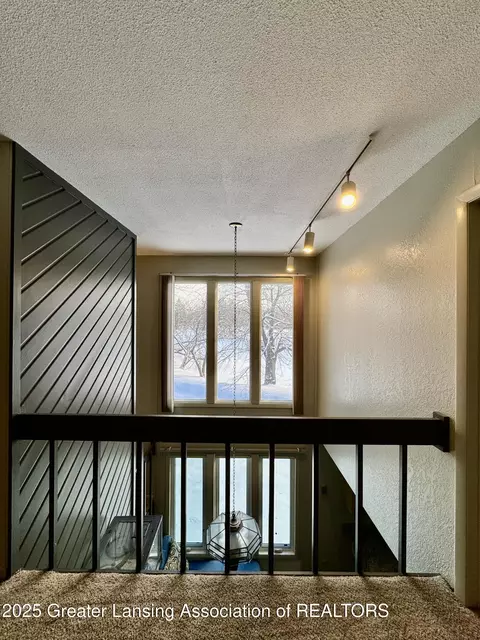 Entry Way - 1207 Academic Way, Haslett, MI 48840 photo 5 of 8