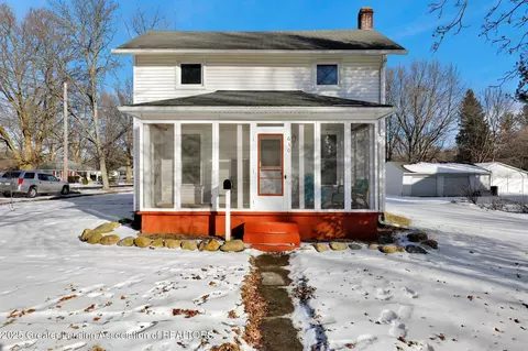 630 N Main St, Bellevue, MI 49021