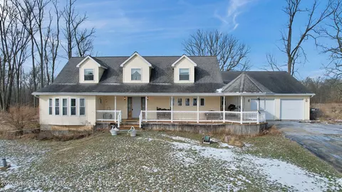 7308 S Royston Rd, Eaton Rapids, MI 48827