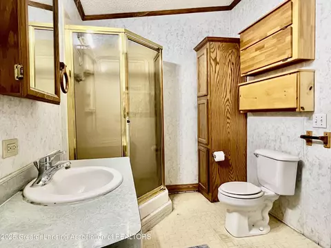 Bath - 110 N Morse St, Perrinton, MI 48871 photo 2 of 4