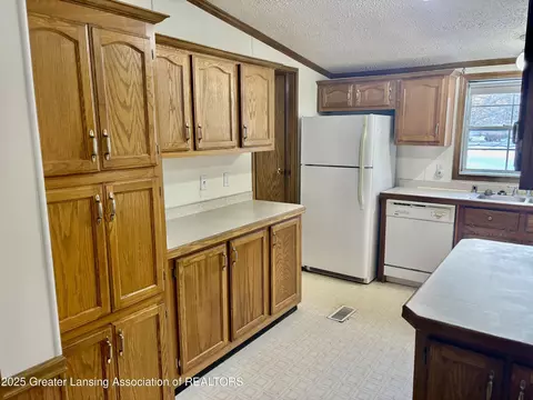 Kitchen - 110 N Morse St, Perrinton, MI 48871 photo 7 of 8