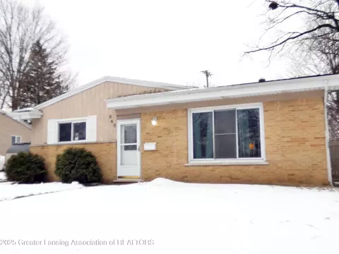 840 Sandlyn Dr, Lansing, MI 48910