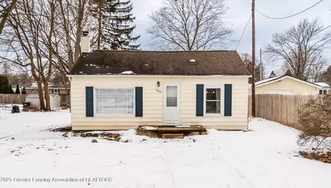 1909 Phillips Ave, Holt, MI 48842