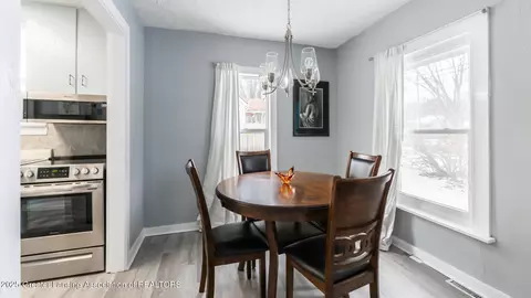 Dining - 1909 Phillips Ave, Holt, MI 48842 photo 2 of 3