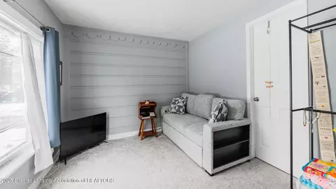 Bedroom - 1909 Phillips Ave, Holt, MI 48842 photo 1 of 2